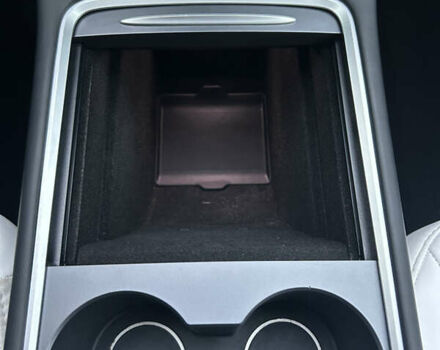 Синий Тесла Model Y, объемом двигателя 0 л и пробегом 48 тыс. км за 31600 $, фото 15 на Automoto.ua