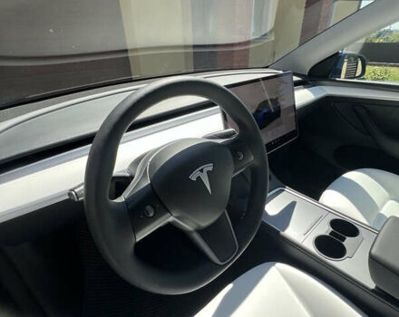 Синий Тесла Model Y, объемом двигателя 0 л и пробегом 37 тыс. км за 31000 $, фото 19 на Automoto.ua