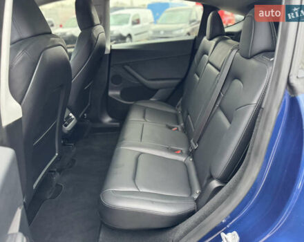 Синий Тесла Model Y, объемом двигателя 0 л и пробегом 36 тыс. км за 31000 $, фото 51 на Automoto.ua