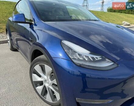 Синий Тесла Model Y, объемом двигателя 0 л и пробегом 40 тыс. км за 26999 $, фото 1 на Automoto.ua