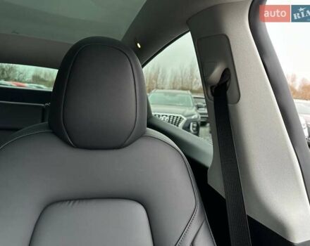 Синий Тесла Model Y, объемом двигателя 0 л и пробегом 10 тыс. км за 30494 $, фото 87 на Automoto.ua