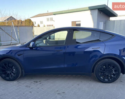 Синий Тесла Model Y, объемом двигателя 0 л и пробегом 30 тыс. км за 23999 $, фото 1 на Automoto.ua