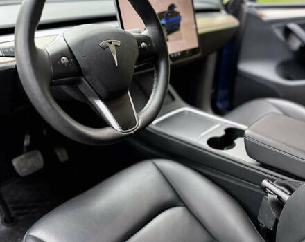 Синий Тесла Model Y, объемом двигателя 0 л и пробегом 26 тыс. км за 19900 $, фото 9 на Automoto.ua