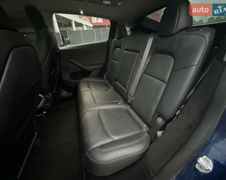Синий Тесла Model Y, объемом двигателя 0 л и пробегом 36 тыс. км за 33000 $, фото 15 на Automoto.ua