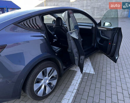 Синий Тесла Model Y, объемом двигателя 0 л и пробегом 38 тыс. км за 33000 $, фото 15 на Automoto.ua