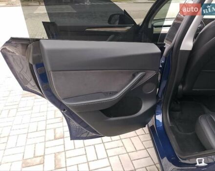 Синій Тесла Model Y, об'ємом двигуна 0 л та пробігом 54 тис. км за 30000 $, фото 23 на Automoto.ua