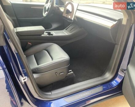 Синий Тесла Model Y, объемом двигателя 0 л и пробегом 24 тыс. км за 26900 $, фото 13 на Automoto.ua