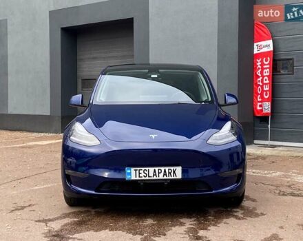 Синий Тесла Model Y, объемом двигателя 0 л и пробегом 35 тыс. км за 30999 $, фото 2 на Automoto.ua