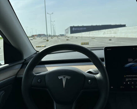 Синий Тесла Model Y, объемом двигателя 0 л и пробегом 7 тыс. км за 32000 $, фото 20 на Automoto.ua