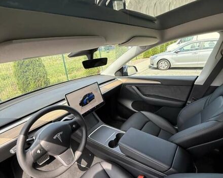 Синий Тесла Model Y, объемом двигателя 0 л и пробегом 13 тыс. км за 28500 $, фото 9 на Automoto.ua