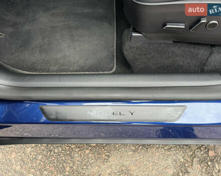 Синий Тесла Model Y, объемом двигателя 0 л и пробегом 36 тыс. км за 31000 $, фото 81 на Automoto.ua