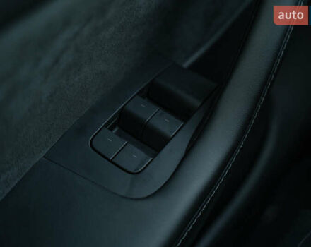 Синий Тесла Model Y, объемом двигателя 0 л и пробегом 79 тыс. км за 31900 $, фото 13 на Automoto.ua