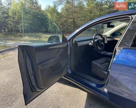 Синий Тесла Model Y, объемом двигателя 0 л и пробегом 30 тыс. км за 29000 $, фото 14 на Automoto.ua