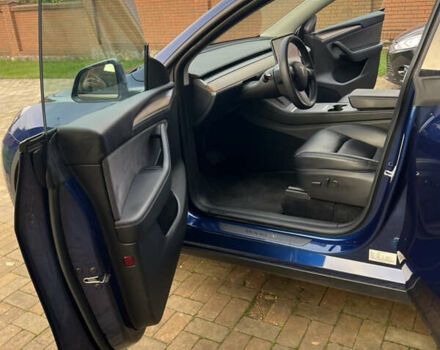 Синий Тесла Model Y, объемом двигателя 0 л и пробегом 32 тыс. км за 32800 $, фото 9 на Automoto.ua