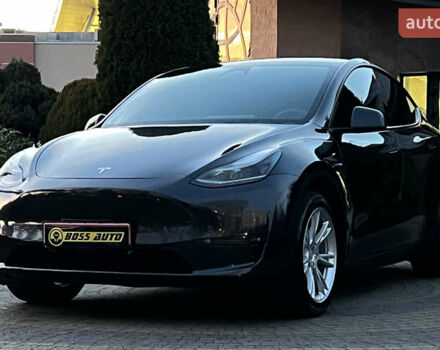 Синий Тесла Model Y, объемом двигателя 0 л и пробегом 24 тыс. км за 33850 $, фото 2 на Automoto.ua