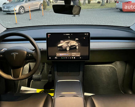 Синий Тесла Model Y, объемом двигателя 0 л и пробегом 24 тыс. км за 33850 $, фото 11 на Automoto.ua