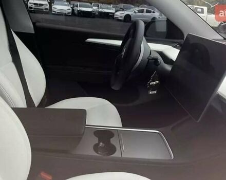 Синий Тесла Model Y, объемом двигателя 0 л и пробегом 5 тыс. км за 30500 $, фото 2 на Automoto.ua