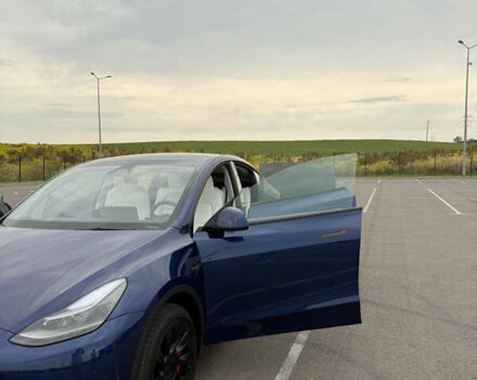 Синий Тесла Model Y, объемом двигателя 0 л и пробегом 7 тыс. км за 34900 $, фото 48 на Automoto.ua