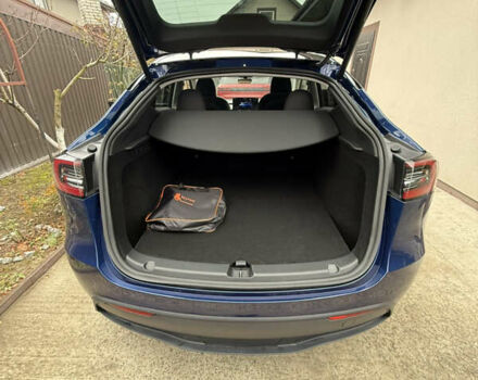 Синий Тесла Model Y, объемом двигателя 0 л и пробегом 9 тыс. км за 26900 $, фото 15 на Automoto.ua