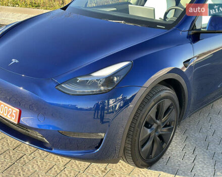 Синий Тесла Model Y, объемом двигателя 0 л и пробегом 10 тыс. км за 32500 $, фото 21 на Automoto.ua