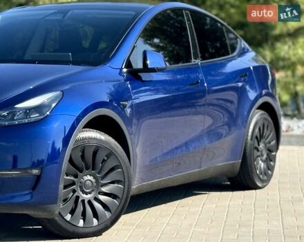 Синий Тесла Model Y, объемом двигателя 0 л и пробегом 18 тыс. км за 31499 $, фото 3 на Automoto.ua