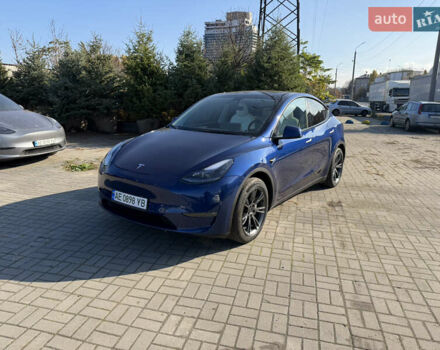 Синий Тесла Model Y, объемом двигателя 0 л и пробегом 12 тыс. км за 31500 $, фото 2 на Automoto.ua