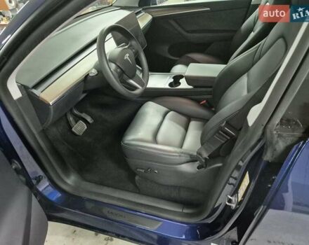 Синий Тесла Model Y, объемом двигателя 0 л и пробегом 44 тыс. км за 25000 $, фото 8 на Automoto.ua