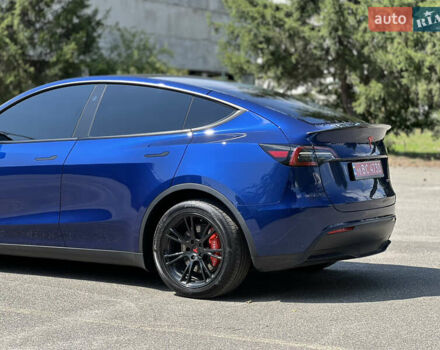 Синий Тесла Model Y, объемом двигателя 0 л и пробегом 9 тыс. км за 29999 $, фото 3 на Automoto.ua