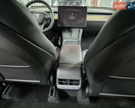 Синий Тесла Model Y, объемом двигателя 0 л и пробегом 44 тыс. км за 25000 $, фото 12 на Automoto.ua
