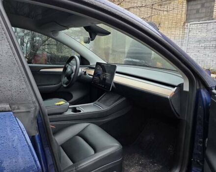 Синий Тесла Model Y, объемом двигателя 0 л и пробегом 106 тыс. км за 20400 $, фото 13 на Automoto.ua