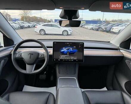 Синий Тесла Model Y, объемом двигателя 0 л и пробегом 8 тыс. км за 31900 $, фото 15 на Automoto.ua