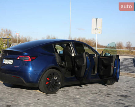 Синий Тесла Model Y, объемом двигателя 0 л и пробегом 19 тыс. км за 33900 $, фото 6 на Automoto.ua