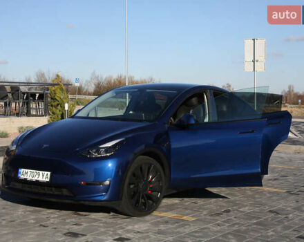Синий Тесла Model Y, объемом двигателя 0 л и пробегом 19 тыс. км за 33900 $, фото 1 на Automoto.ua