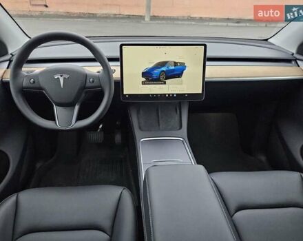 Синій Тесла Model Y, об'ємом двигуна 0 л та пробігом 13 тис. км за 28500 $, фото 25 на Automoto.ua