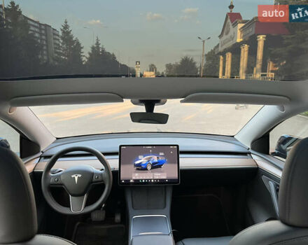 Синий Тесла Model Y, объемом двигателя 0 л и пробегом 13 тыс. км за 29500 $, фото 31 на Automoto.ua