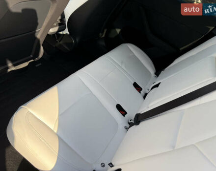 Синий Тесла Model Y, объемом двигателя 0 л и пробегом 12 тыс. км за 31500 $, фото 12 на Automoto.ua