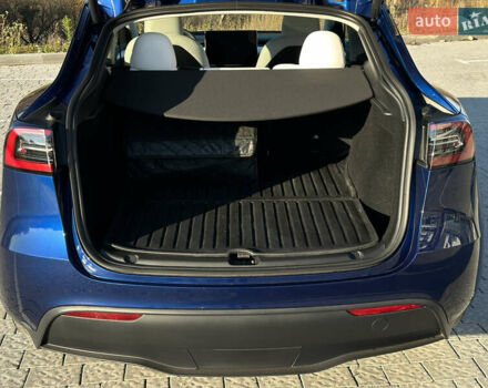 Синий Тесла Model Y, объемом двигателя 0 л и пробегом 10 тыс. км за 32500 $, фото 35 на Automoto.ua