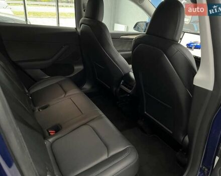 Синий Тесла Model Y, объемом двигателя 0 л и пробегом 8 тыс. км за 34199 $, фото 23 на Automoto.ua