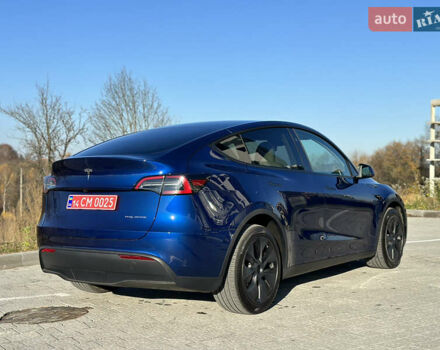 Синий Тесла Model Y, объемом двигателя 0 л и пробегом 10 тыс. км за 32500 $, фото 7 на Automoto.ua