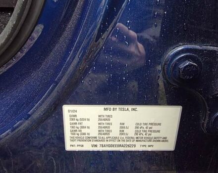 Синий Тесла Model Y, объемом двигателя 0 л и пробегом 106 тыс. км за 20400 $, фото 12 на Automoto.ua