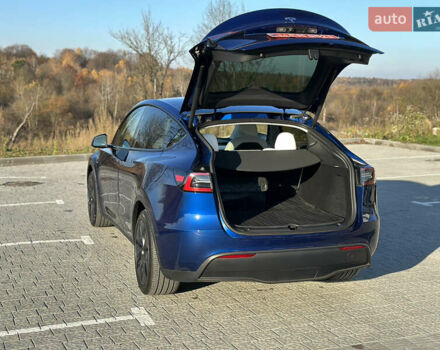 Синий Тесла Model Y, объемом двигателя 0 л и пробегом 10 тыс. км за 32500 $, фото 32 на Automoto.ua
