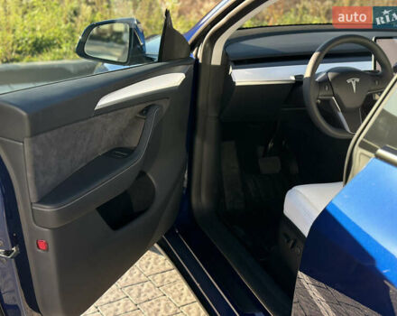 Синий Тесла Model Y, объемом двигателя 0 л и пробегом 10 тыс. км за 32500 $, фото 53 на Automoto.ua