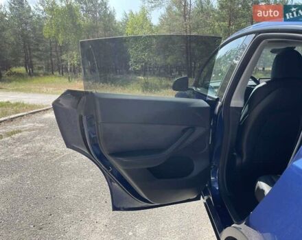 Синий Тесла Model Y, объемом двигателя 0 л и пробегом 24 тыс. км за 38800 $, фото 19 на Automoto.ua