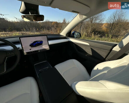 Синий Тесла Model Y, объемом двигателя 0 л и пробегом 10 тыс. км за 32500 $, фото 44 на Automoto.ua