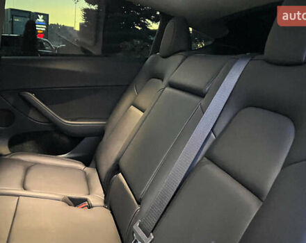 Синий Тесла Model Y, объемом двигателя 0 л и пробегом 24 тыс. км за 33850 $, фото 15 на Automoto.ua