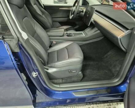 Синий Тесла Model Y, объемом двигателя 0 л и пробегом 44 тыс. км за 25000 $, фото 11 на Automoto.ua