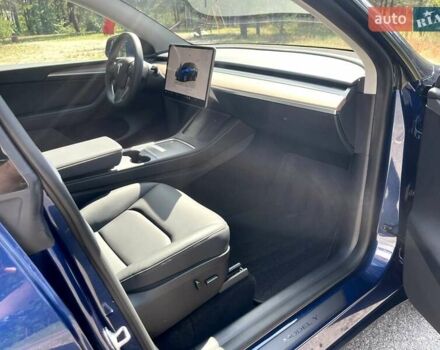 Синий Тесла Model Y, объемом двигателя 0 л и пробегом 24 тыс. км за 38800 $, фото 23 на Automoto.ua