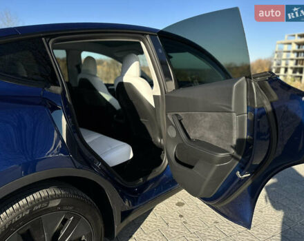 Синий Тесла Model Y, объемом двигателя 0 л и пробегом 10 тыс. км за 32500 $, фото 15 на Automoto.ua