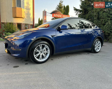 Синий Тесла Model Y, объемом двигателя 0 л и пробегом 13 тыс. км за 29500 $, фото 13 на Automoto.ua