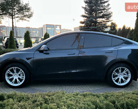 Синий Тесла Model Y, объемом двигателя 0 л и пробегом 24 тыс. км за 33850 $, фото 3 на Automoto.ua